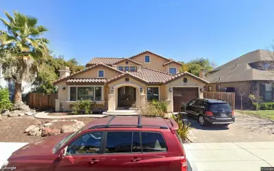 Four-bedroom home sells for $5.6 million in Palo Alto