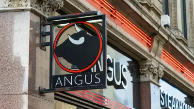 Naive American tourist hilariously falls for ‘genius’ London restaurant prank: ‘Talk about a mis-steak’