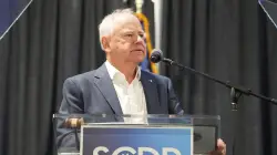 Walz urges Democrats to 'be a little meaner,' 'bully the s--t' out of Trump: 'A challenging few years'