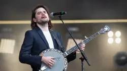 Ex-Mumford & Sons guitarist criticizes music industry for silence after Boulder antisemitic attack